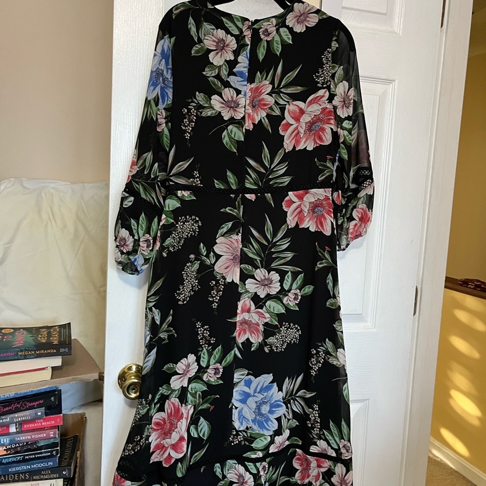 Taylor Dress - Picture 2 of 2